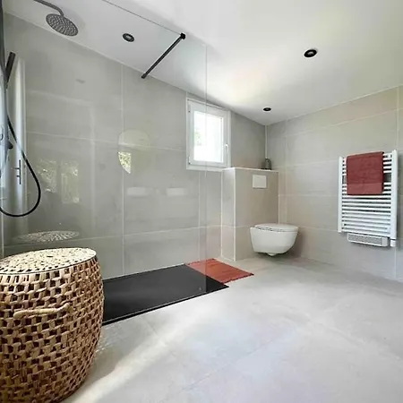 Peaceful Between Sea And Pyrenees ペルピニャン