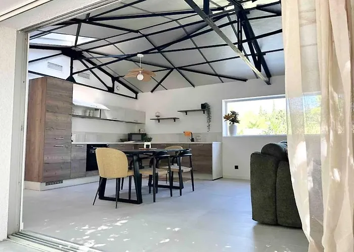 Peaceful Between Sea And Pyrenees Дом отдыха Перпиньан