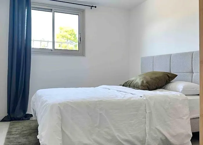 Дом отдыха Peaceful Between Sea And Pyrenees