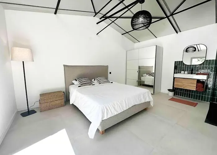 Peaceful Between Sea And Pyrenees Дом отдыха Перпиньан